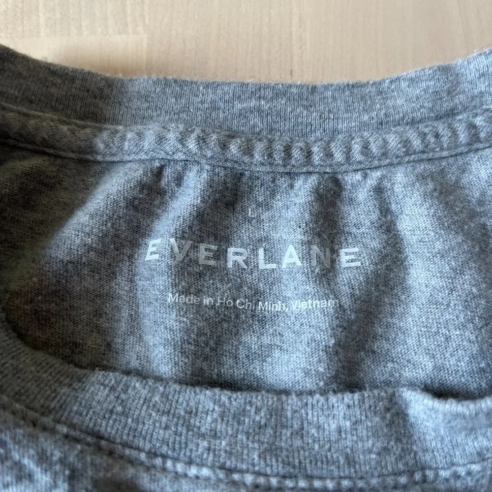 Grey Everlane Mens Pocket Tee - Picture 3 of 3